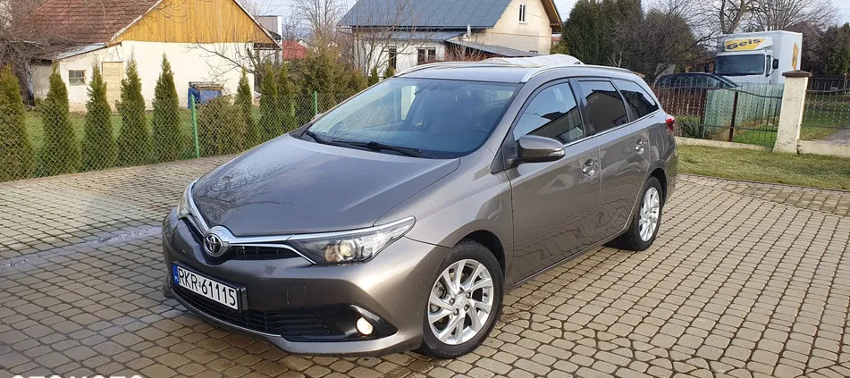 toyota auris łódzkie Toyota Auris cena 44900 przebieg: 167000, rok produkcji 2016 z Bolków